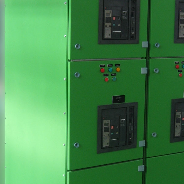 Low Voltage withdrawable Feeder Panels